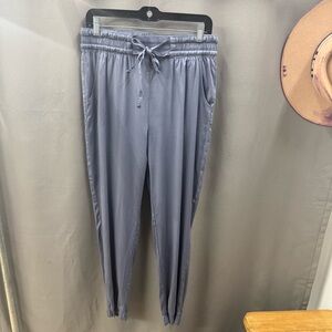 Travis Mathew Size medium Charcoal Joggers